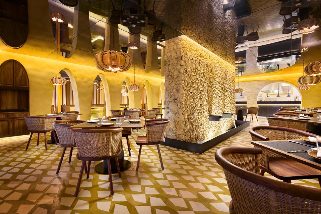 Hotel Xcaret Arte - All Parks All Fun Inclusive - Adults Only Xcaret Park Esterno foto Interior of the restaurant