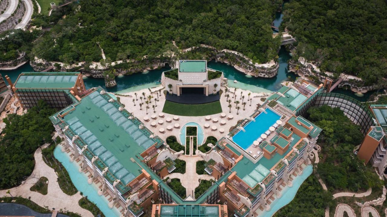Hotel Xcaret Arte - All Parks All Fun Inclusive - Adults Only Xcaret Park Esterno foto Aerial view of the resort